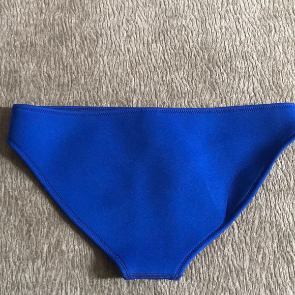 Triangl Swim bottoms - Picture 2 of 3